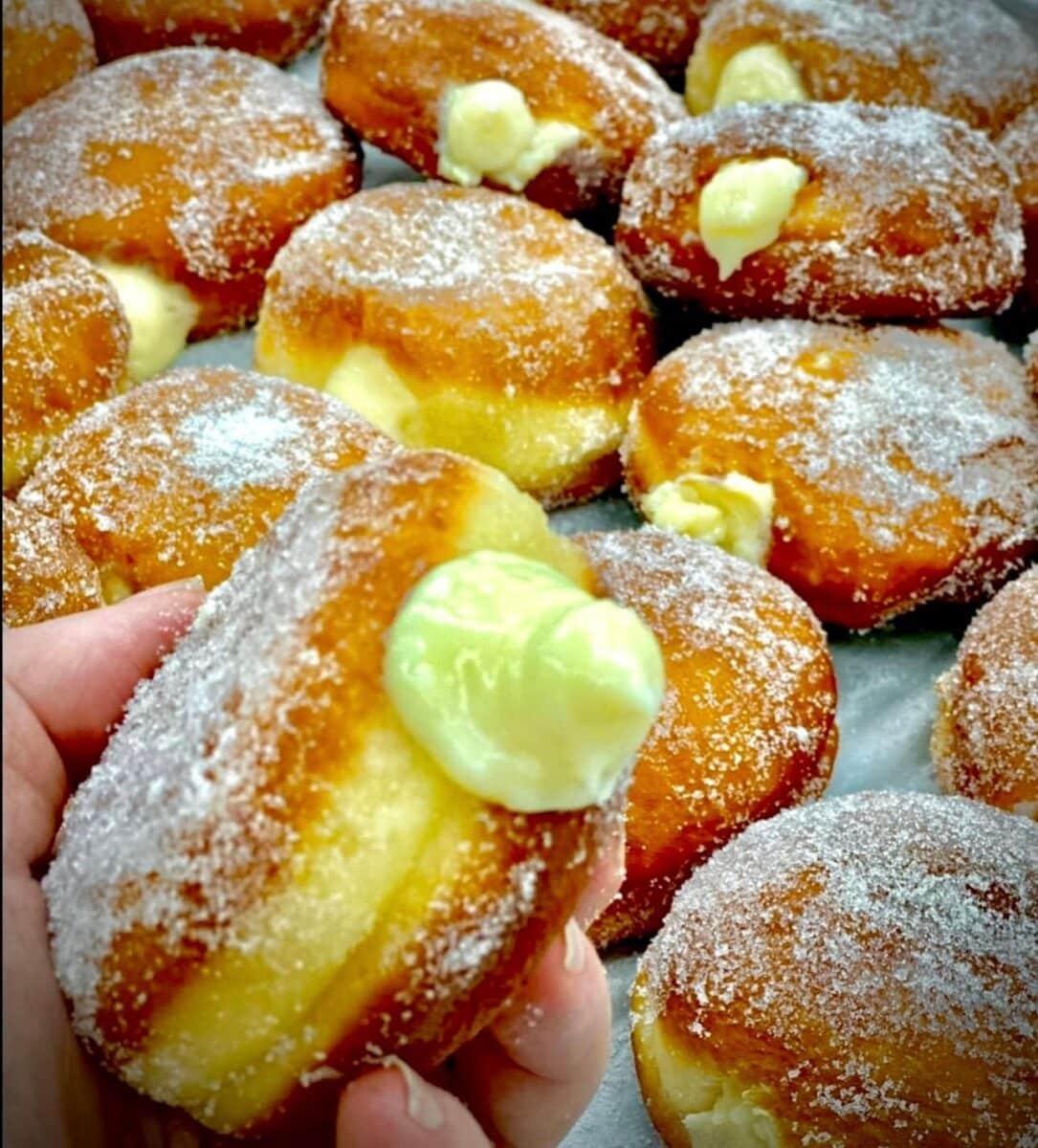 Bomboloni